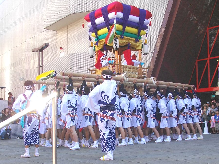 長崎くんち２０１８年は踊り町にコッコデショが登場 見どころや裏話を紹介 来んね こんね 長崎